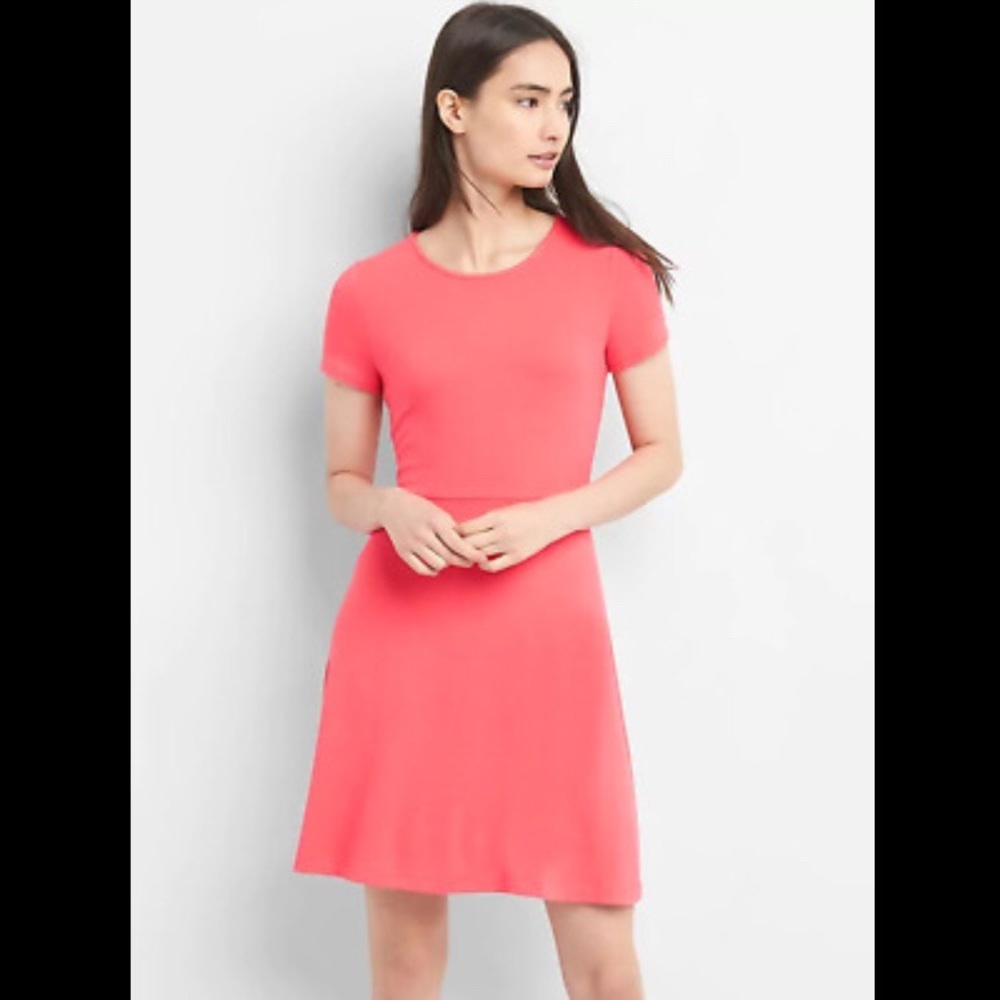 Gap fit and flare dress